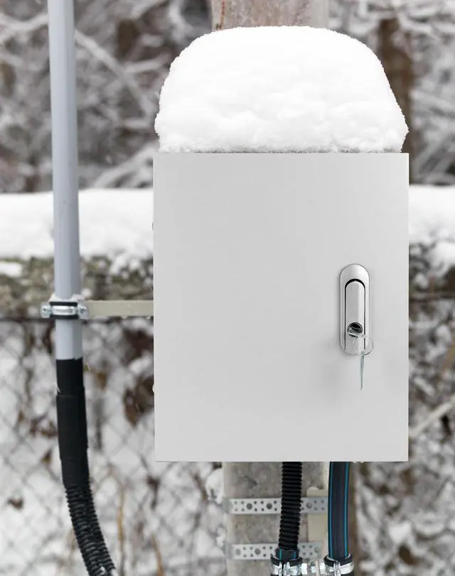 Alt view image 4 of 7 - Heavy-Duty Outdoor Electrical Box, Fiberglass Reinforced Polyester, Steel, 12x10x6 inches with Lock & Keys for Industrial, Mall, Residential Use