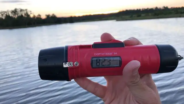 Alt view image 3 of 4 - DT1H Handheld Depth Finder with Temperature, 300 Feet