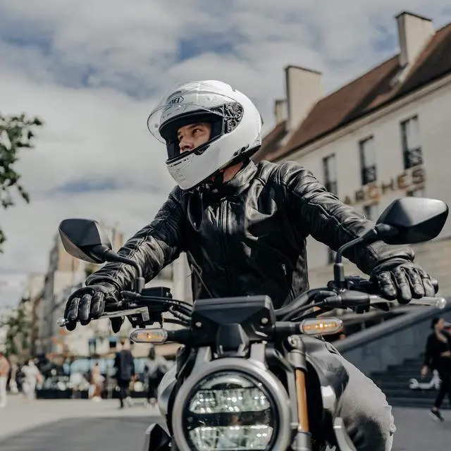 Alt view image 5 of 6 - 3S Plus Universal Motorcycle Bluetooth Headset