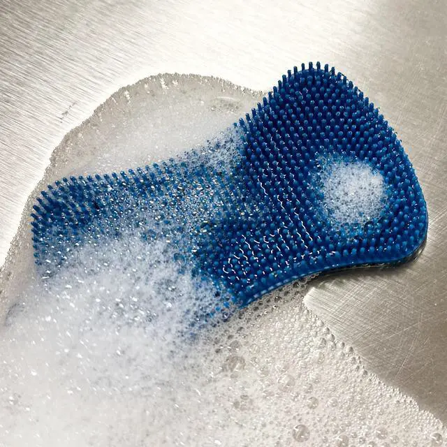 Alt view image 2 of 3 - International 96617 Reusable Silicone Sponge for Kitchen Cleaning, Scrubbing Dishes, and Wiping Surfaces, 5 x 2.75", Single