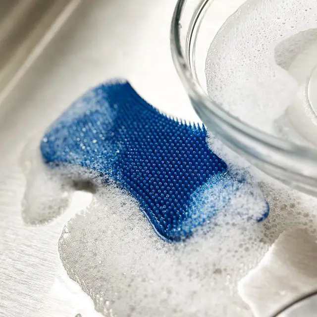 Alt view image 3 of 3 - International 96617 Reusable Silicone Sponge for Kitchen Cleaning, Scrubbing Dishes, and Wiping Surfaces, 5 x 2.75", Single