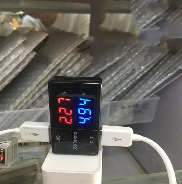 Alt view image 7 of 7 - USB Tester USB Meter Tester Voltage Current Tester USB Battery Checker USB A Voltage Current Voltmeter Amp Volt Ammeter Detector USB Mobile Tester USB Cable Charger Detector LED Display