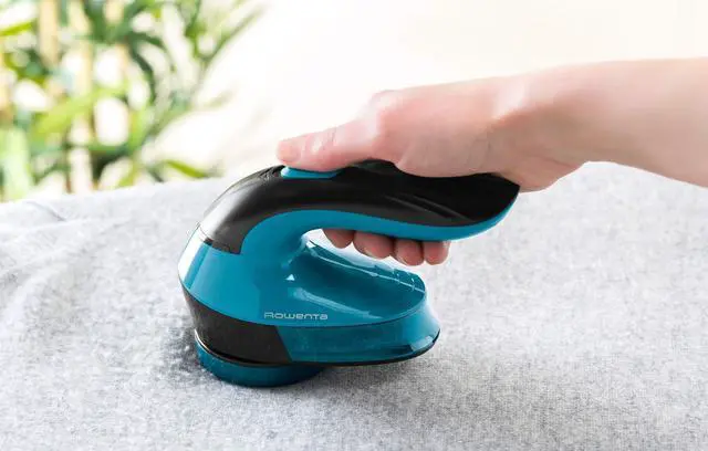 Alt view image 7 of 7 - JA1011 Portable Lint Remover Shaver with Adjustable Shave Height, Fabric Defuzzer, Blue