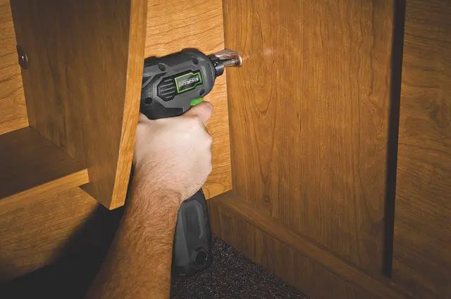 Alt view image 2 of 3 - GCQD38A 3.5 Amp 3/8" Variable Speed Close-Quarter Drill with Non-Slip Grip