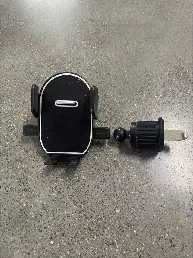 Main image of Bks Universal Car Phone Holder Vent Mount Strong ABS Plastic One Hand Operation 360 Degree Rotatable Adjustable Dashboard Windshield