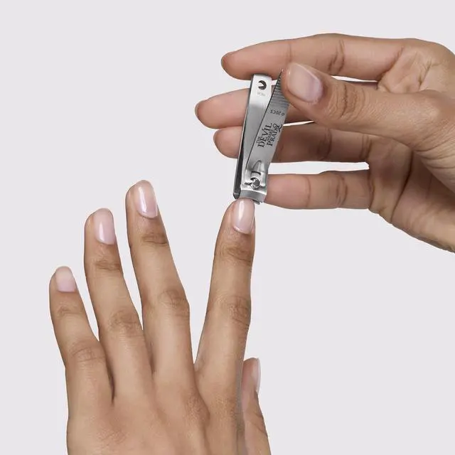 Alt view image 6 of 7 - Combo Clipper Set Disney The Devil Wears Prada 2
