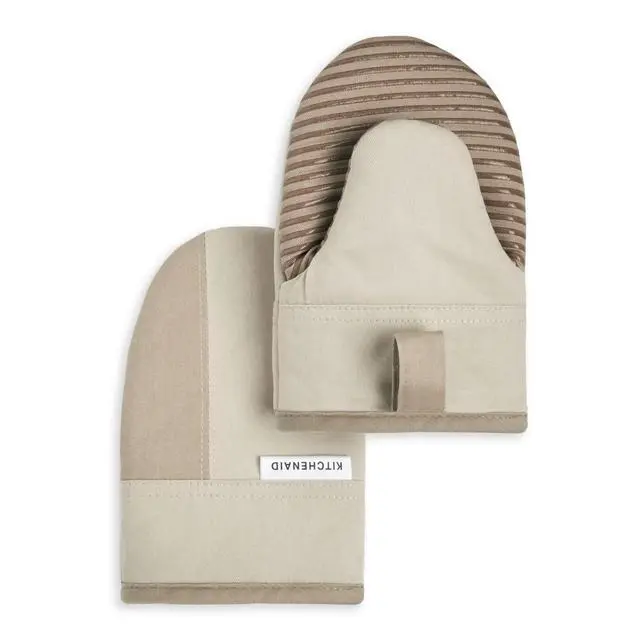 Main image of Beacon Two-Tone Non-Slip Mini Oven Mitt Set, Milkshake Tan/Beige, 5.5"x8", 2 Piece