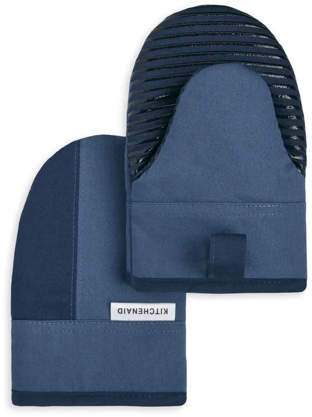 Main image of Beacon Two-Tone Non-Slip Mini Oven Mitt Set, Navy/Ink, 5.5"x8", 2 Piece