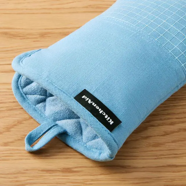 Alt view image 4 of 7 - Gourmet Series Gridlines Oven Mitts 2-Pack Set, Heat Resistant up to 600°F, Soft Silicone Grip, Magnetic Cuff, Blue Velvet, 7"x14"