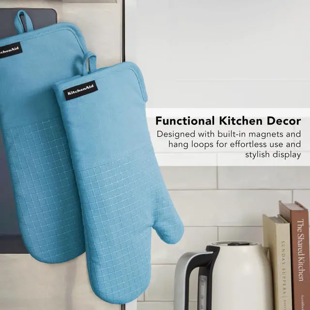 Alt view image 6 of 7 - Gourmet Series Gridlines Oven Mitts 2-Pack Set, Heat Resistant up to 600°F, Soft Silicone Grip, Magnetic Cuff, Blue Velvet, 7"x14"