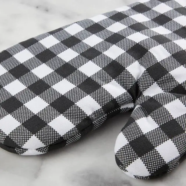 Alt view image 4 of 5 - Gingham Oven Mitt 2-Pack Set, Matte Black, 7"x13"