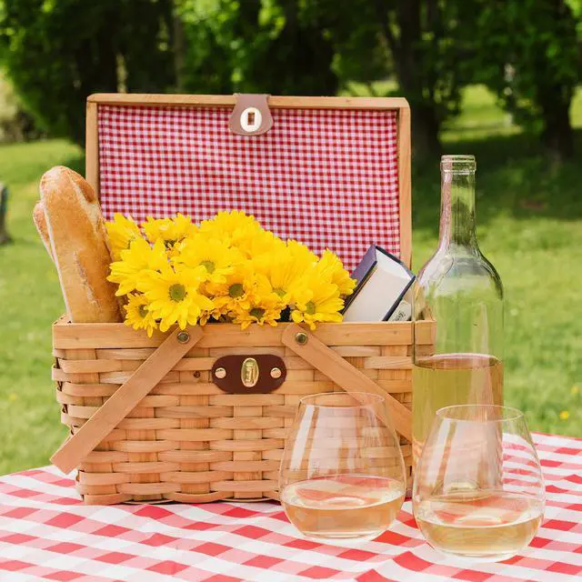 Alt view image 2 of 5 - Wickerwise Gingham Lined Woodchip Picnic Basket with Lid and Movable Handles