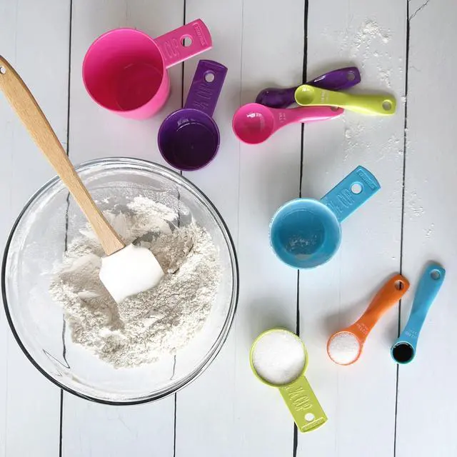 Alt view image 2 of 4 - International Colorful Measuring Spoons, 5-Piece Set