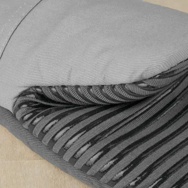 Alt view image 3 of 7 - Beacon Two-Tone Non-Slip Oven Mitt Set, Cool Grey/Frost Grey, 5.75"x13", 2 Piece