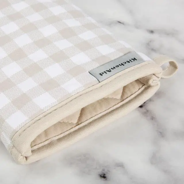 Alt view image 3 of 5 - Gingham Oven Mitt 2-Pack Set, Milkshake Tan, 7"x13"