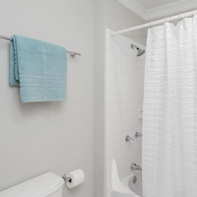 Alt view image 5 of 5 - M 6086 Bath Tub Splash Guard, 9 in. x 10-3/4 in., Plastic, White