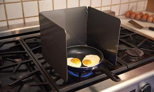 Alt view image 2 of 7 - Splatter Shield, 3 Sided Frying Splatter Guard For Stove Top