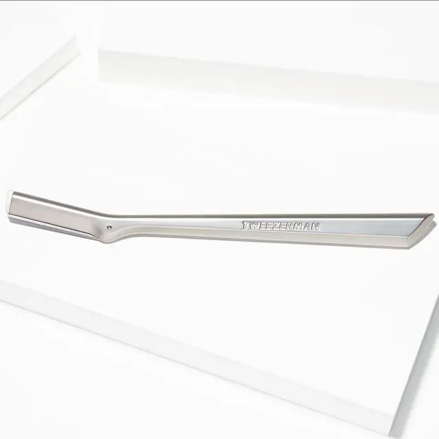 Alt view image 4 of 7 - Facial Razor Stainless Steel