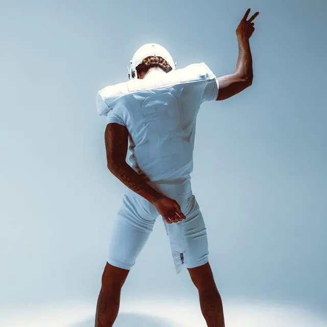 Alt view image 6 of 7 - Streamer Football Towel, Thin Sports Towel, Dries Hands & Football Accessories (White)