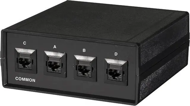 Alt view image 2 of 2 - Black Box RJ45 3-to-1 CAT6 Ethernet 10G Manual Desktop Switch
