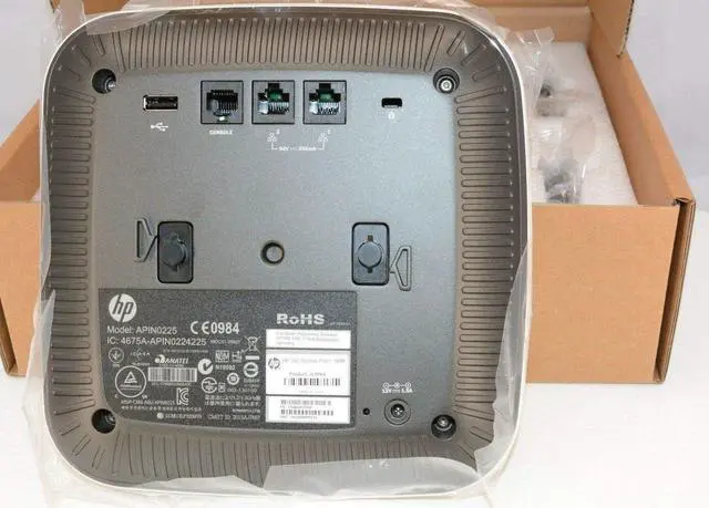 Alt view image 2 of 3 - HP 365 Cloud-Managed 802.11ac AP (JL016A)