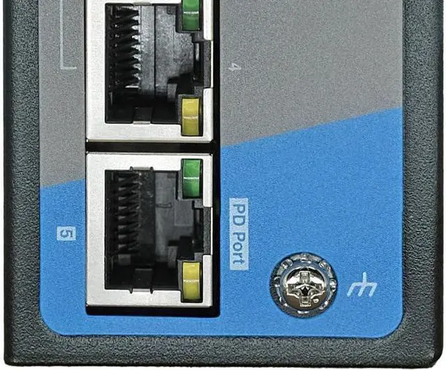 Alt view image 4 of 6 - Industrial L2 Managed 4-Port Gigabit PoE+ Passthrough Switch, TAA, 90W PoE++ Input, 72W PoE Budget, Dual 12V/24V DC Output, DIN-Rail, -40°F to 167°F, 6 kV Surge Protection