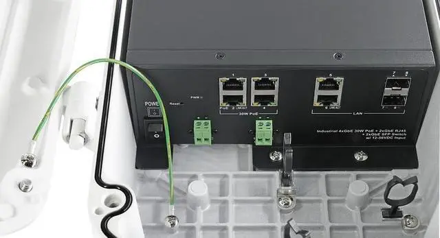 Alt view image 3 of 6 - H40-044-30-DC TAA Compliant Outdoor PoE+ Switch, 4-Port Gigabit IEEE 802.3at, 2 x 1G SFP Slots, 2 x Gigabit RJ45 Uplink Ports, 120W PoE Budget, IP67/IK10 Aluminum Housing, 6kV Surge Protection