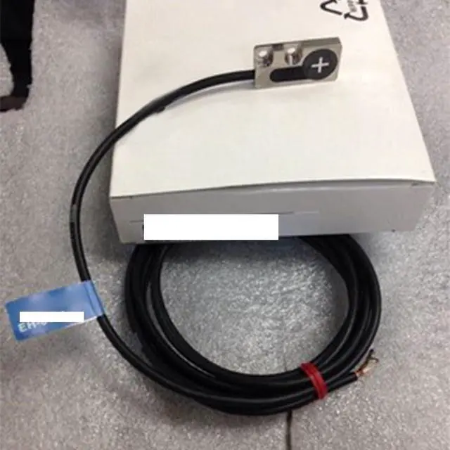 Alt view image 2 of 2 - EH-614A Proximity Switch Sensor