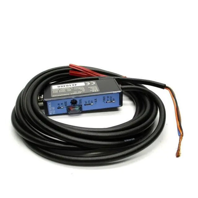 Alt view image 3 of 5 - FS2-60 Fiber Optic Amplifier Sensor