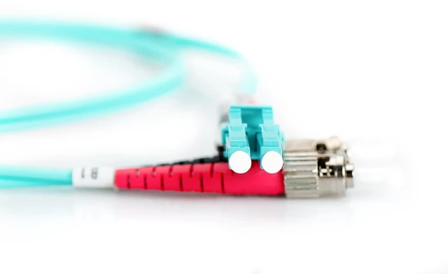 Alt view image 2 of 5 - DIGITUS LWL Patch Cable OM3-2 m LC to ST Fiber Optic Cable - LSZH - Duplex Multimode 50/125µ - 10 GBit/s - Turquoise