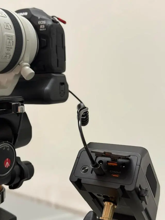 Alt view image 3 of 7 - Alvin's Cables USB-C Type-c to LP-E6P Dummy Battery Power Coiled Cable for Canon EOS R5/R6 Mark ll/R6/R7/R Camera