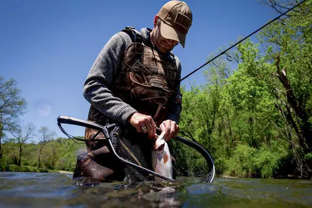 Alt view image 2 of 2 - Floating Trout Net