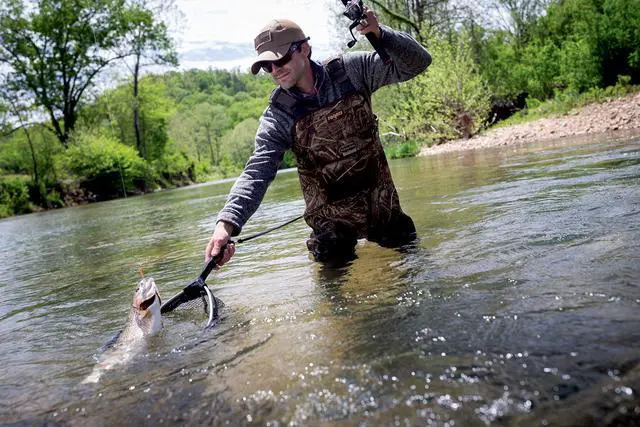 Alt view image 6 of 7 - Floating Trout Net