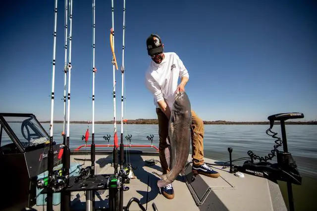 Alt view image 4 of 7 - Catfish Special Spinning Fishing Rod