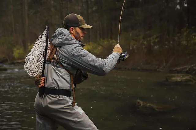 Alt view image 2 of 5 - Net Holster, Belt-Mounted Landing Net Holder