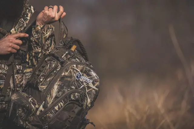 Alt view image 6 of 7 - Hunting Backpack/Bag, Durable Duck Hunting Bag with Waist Belt & Waterproof Bottom