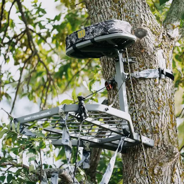 Alt view image 4 of 7 - Hang-On Tree Stands Durable, Comfortable Deer Hunting Platforms with Safety Harness Systems, Grey Finish, XL