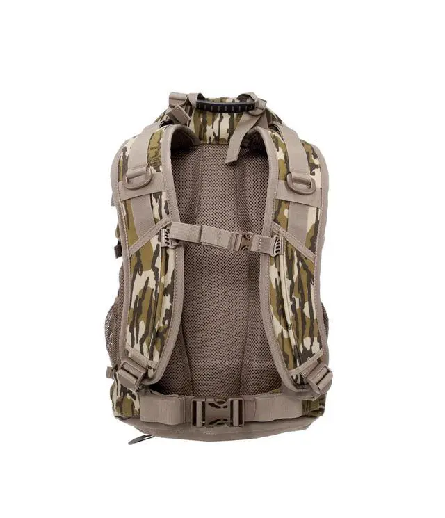 Alt view image 4 of 6 - Outdoors Pro 1300 Backpack Mossy Oak Bottomland
