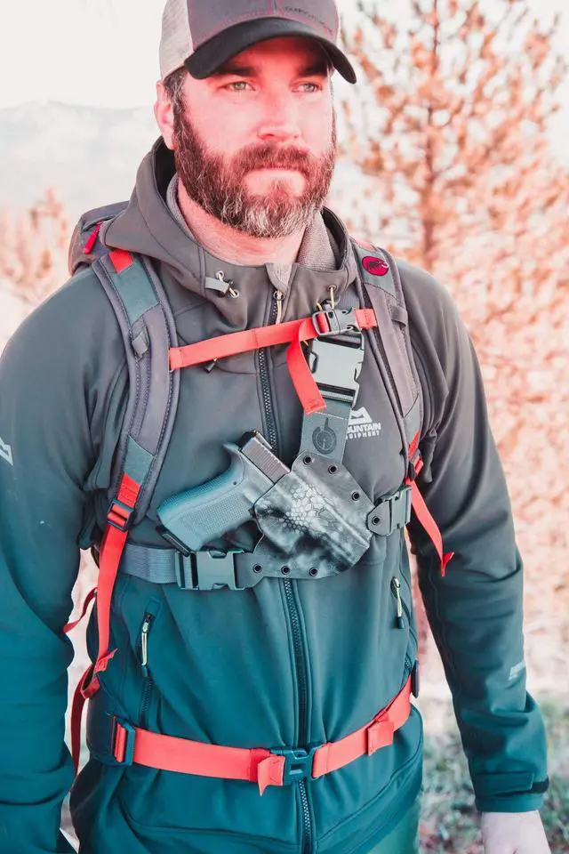 Alt view image 3 of 3 - Kenai Chest Holster for a Ruger GP100