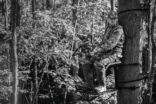 Alt view image 2 of 2 - M50 Hang-On, for Hunters