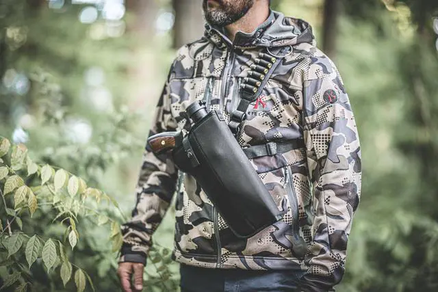 Alt view image 6 of 6 - Outdoors - Denali Hunter Chest Holster for SCOPED Revolver up to 8 3/8 Barrel, 460/500 Caliber