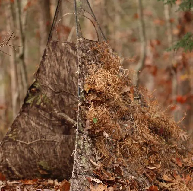 Alt view image 5 of 6 - Grab & Go Hunting Ground Blind - Mossy Oak 3D Leafy Pattern - Lightweight & Stake-Free Pop Up Turkey & Deer Blind - Provides Maximum Concealment