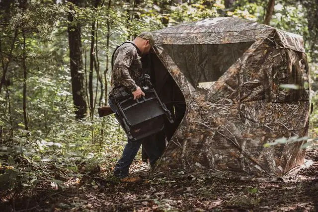 Alt view image 2 of 7 - Stealth Hunter Blind Chair
