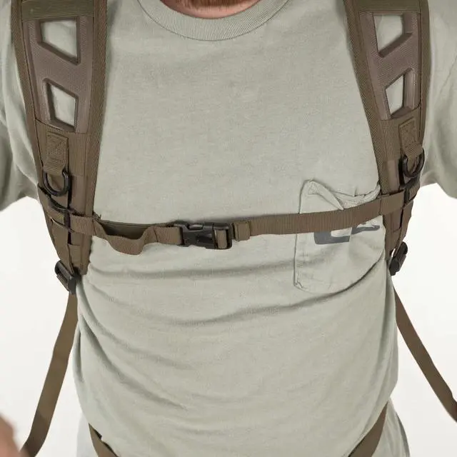 Alt view image 4 of 7 - Camo Daypack Mossy Oak Bottomland One Size Fits Most (DA1011-006)