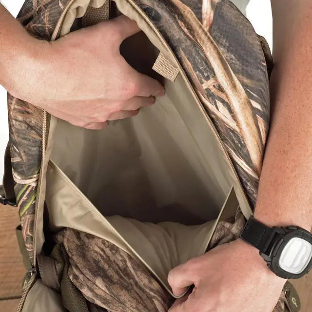 Alt view image 7 of 7 - Camo Daypack Mossy Oak Bottomland One Size Fits Most (DA1011-006)
