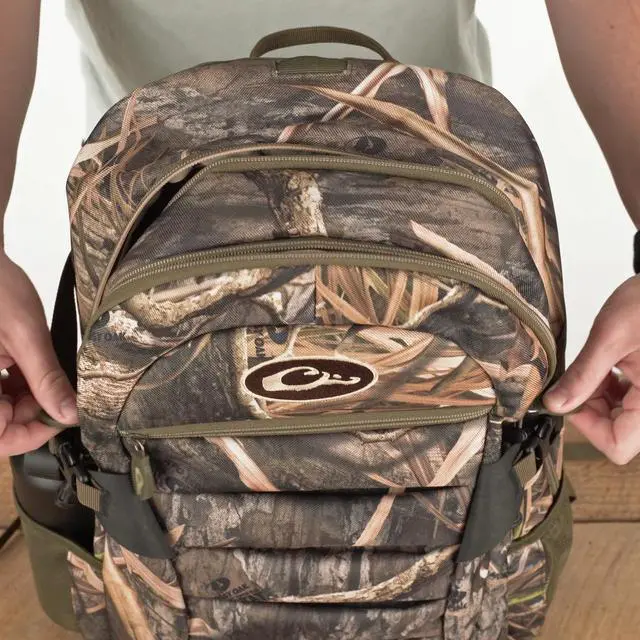 Alt view image 3 of 7 - Camo Daypack Mossy Oak Bottomland One Size Fits Most (DA1011-006)