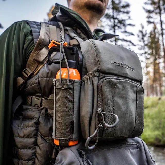Alt view image 2 of 6 - Recon Bearspray Pouch