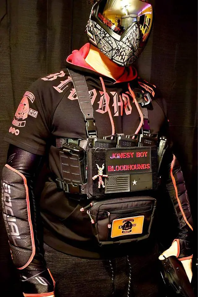 Alt view image 4 of 4 - Chest Rig Tactical Chest Rig 1000D Molle Micro Chest Rigs Adjustable Detachable Modular Vest with Mag Pouch