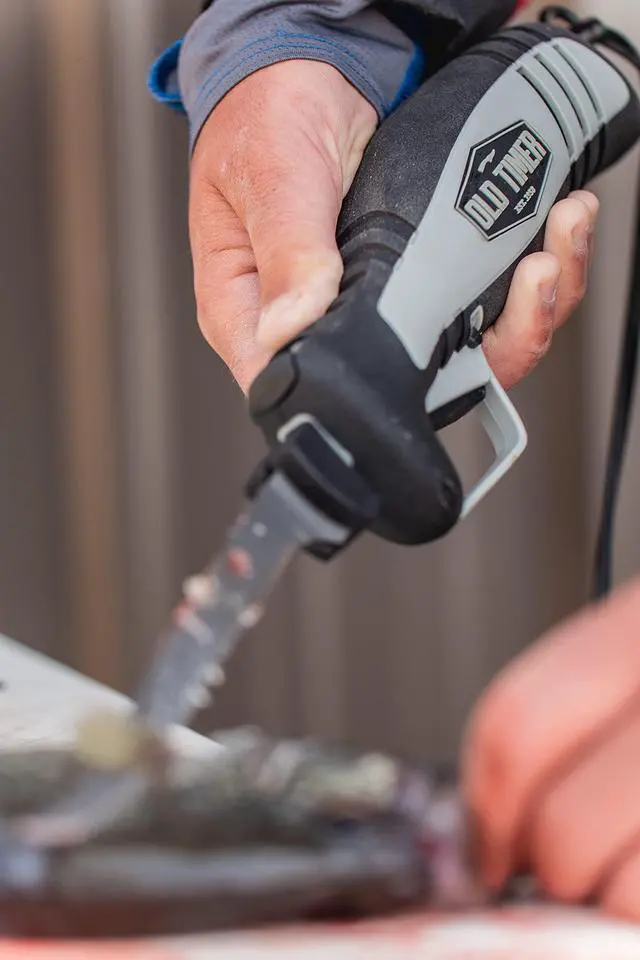 Alt view image 4 of 7 - Electric Fillet Knife with Rechargeable Battery, 8" Blade, High Carbon Stainless Steel, For Fishing, Filleting, and Outdoors