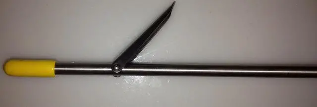 Alt view image 3 of 5 - Mundial Competition Euro Style Speargun with Stainless Steel Spear/Shaft and Articulated Wishbone